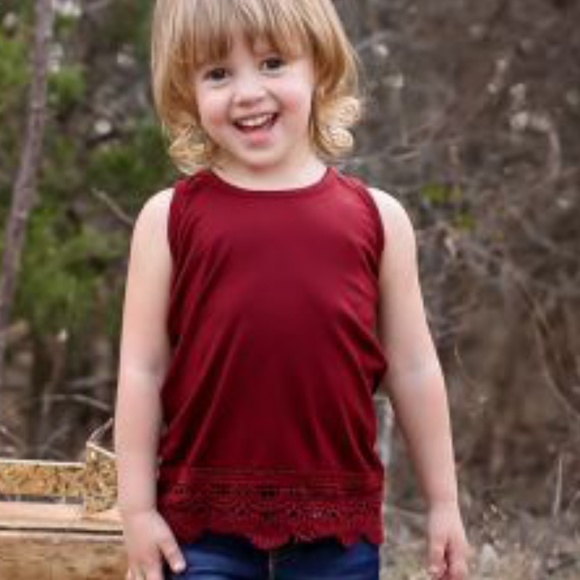 Girls Crochet Lace Red Tank Top - Picture 2 of 3